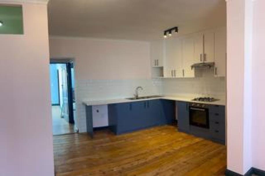 2 Bedroom Apartment / Flat to Rent in Bo Kaap-0