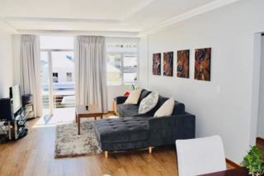 2 Bedroom Apartment / Flat to Rent in Gardens-8