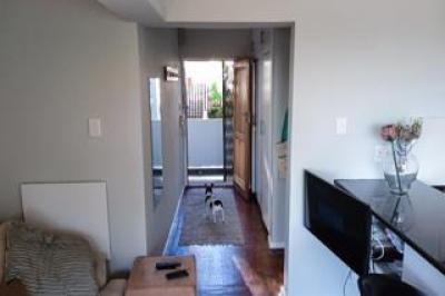 1 Bedroom Apartment / Flat to Rent in Tamboerskloof-17
