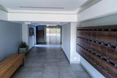 1 Bedroom Apartment / Flat to Rent in Tamboerskloof-4