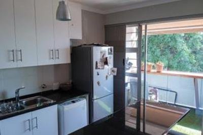 1 Bedroom Apartment / Flat to Rent in Tamboerskloof-7