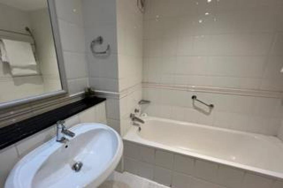 0.5 Bedroom Apartment / Flat to Rent in Cape Town City Centre-12