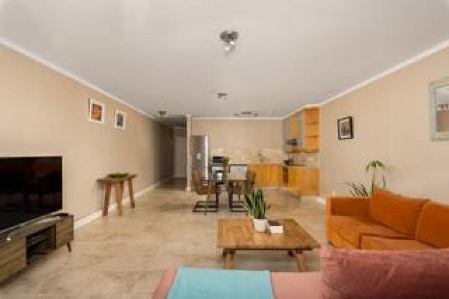 1 Bedroom Apartment / Flat to Rent in De Waterkant-5