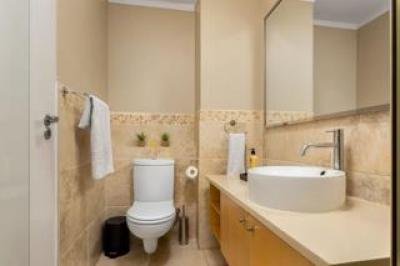 1 Bedroom Apartment / Flat to Rent in De Waterkant