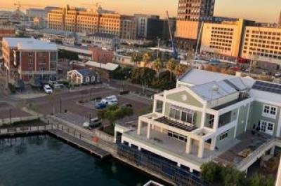 2 Bedroom Apartment / Flat to Rent in Cape Town City Centre