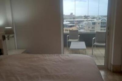 2 Bedroom Apartment / Flat to Rent in Cape Town City Centre
