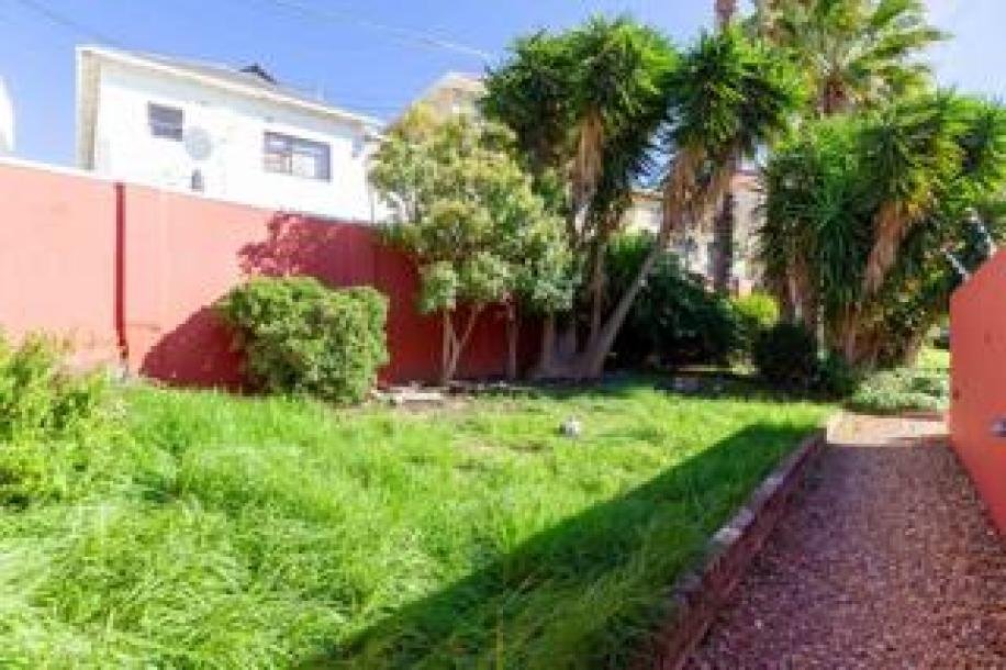 1 Bedroom Apartment / Flat to Rent in Cape Town City Centre-19