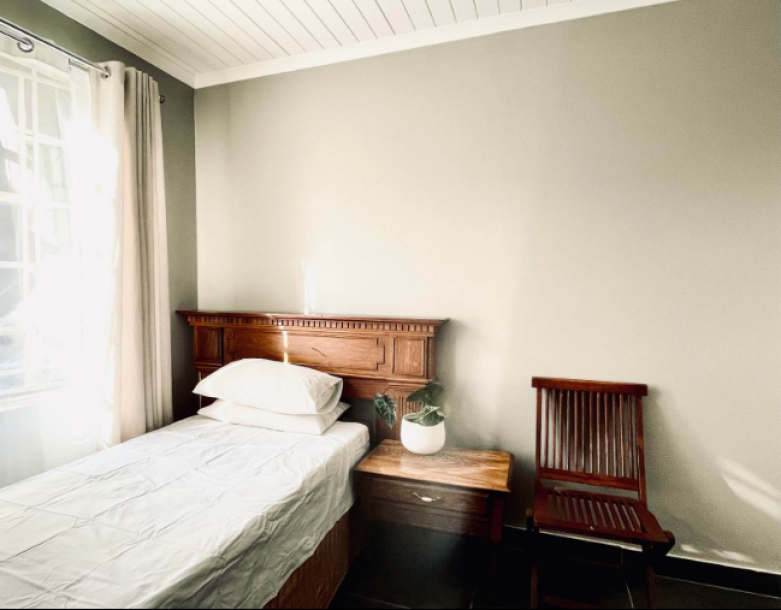1 Bedroom House in Meyerspark-4